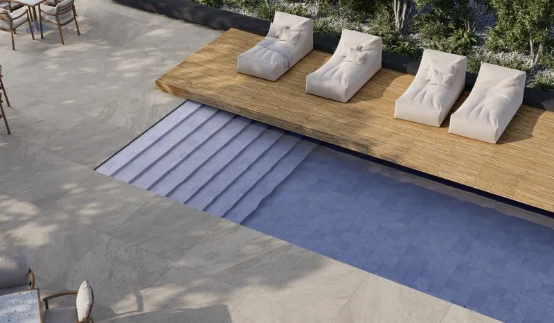 Ambiente com Porcelanato Granilhado Retificado 120x120cm Kotel Titânio GR - Gaudi